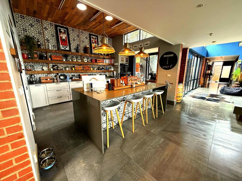 Elevated Luxury for the Modern Family - Complete with vies and Solar - Photo 7