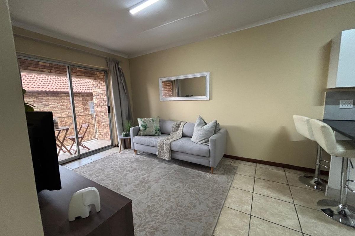 2 Bedroom Townhouse For Sale in Elandspark - Photo 5