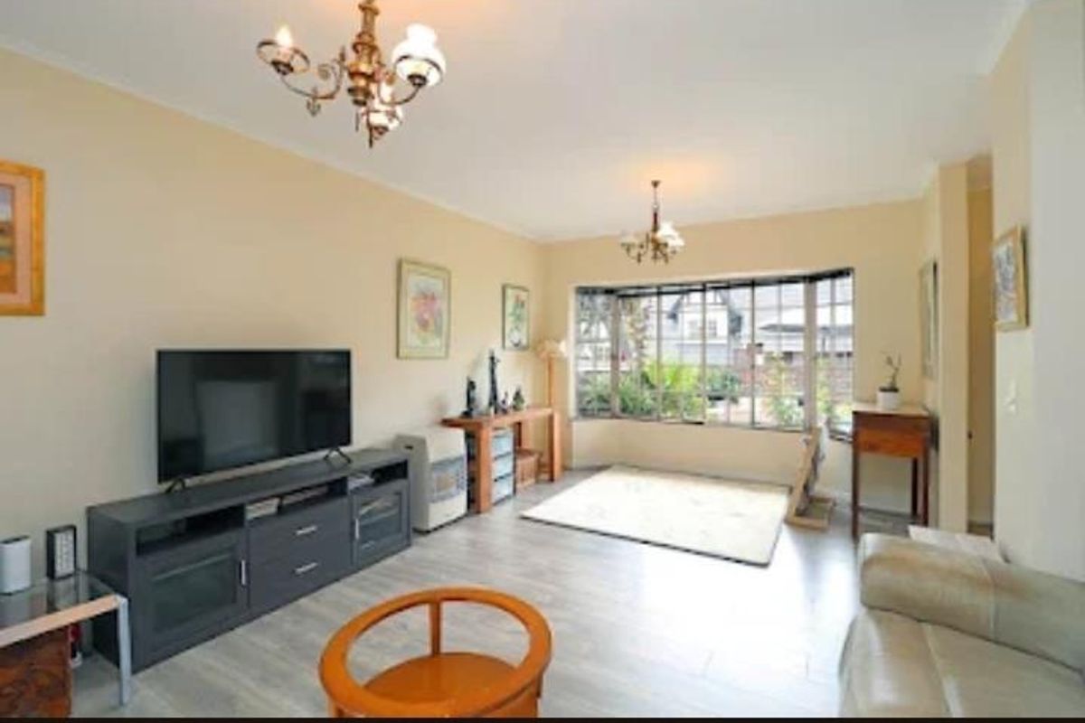 2 Bedroom Duplex Townhouse in beautiful complex - Photo 2