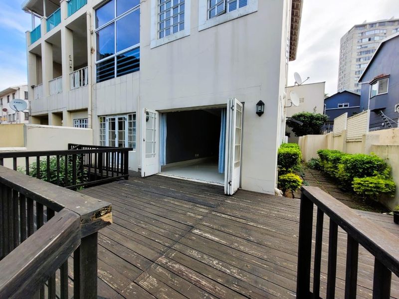 **Charming Two-Bedroom Apartment in the Heart of Musgrave** - Photo 8