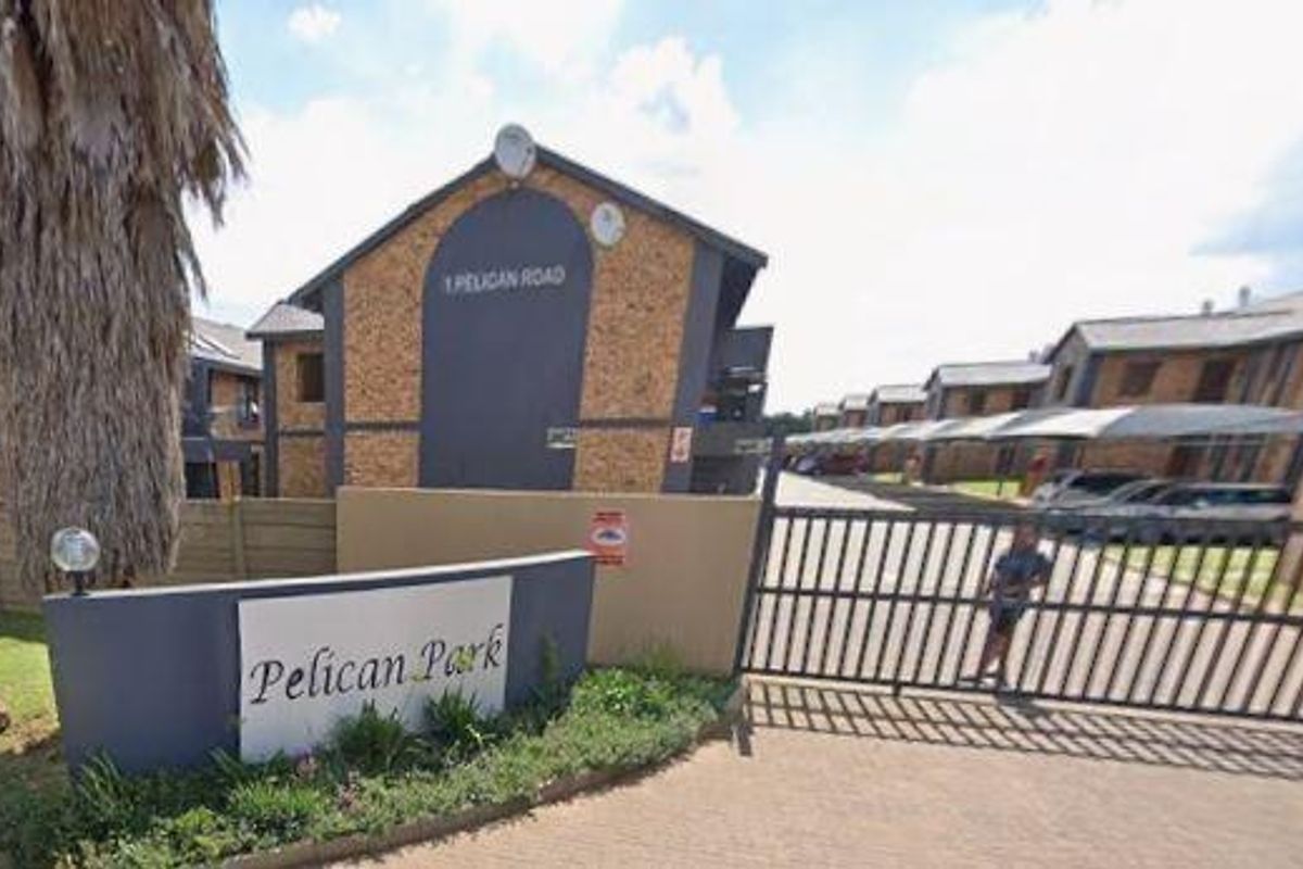 Two Bedroom 1st Floor Apartment - Photo 2