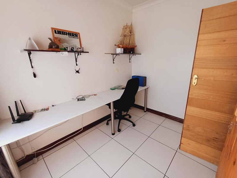 Dream Home with Granny Flat in Sought-After Farramere - Photo 6