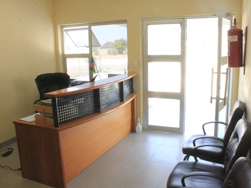 An Office space for rent in Nkurenkuru - Photo 2