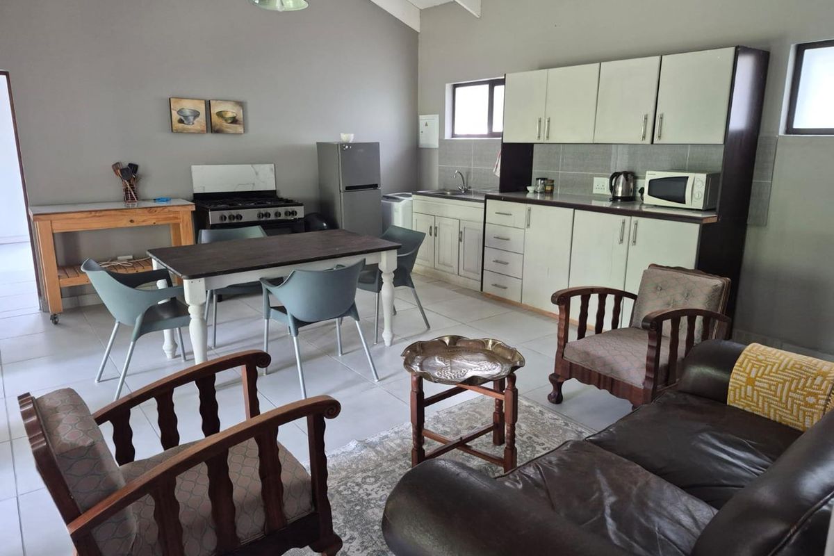 Elegant bushveld living in kampersrus - Photo 4