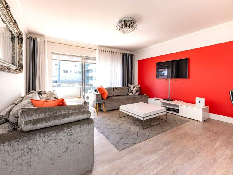 Make an offer on most sought after 2 Bedrooms on the Beach Front Sea Point - Photo 5