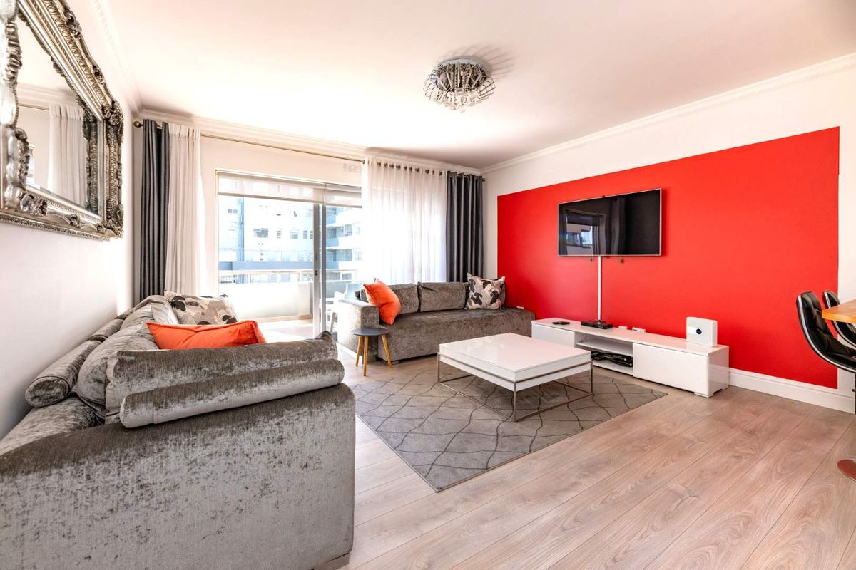 Make an offer on most sought after 2 Bedrooms on the Beach Front Sea Point - Photo 5