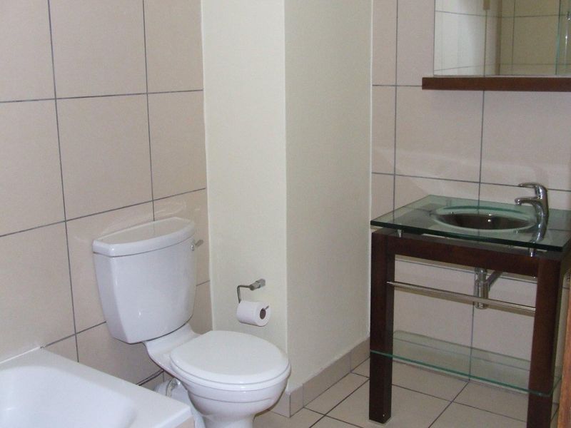 1-Bedroom Loft, 1-Bathroom apartment for rent in Jackal Creek Golf Estate R7500 Available Immediately - Photo 7