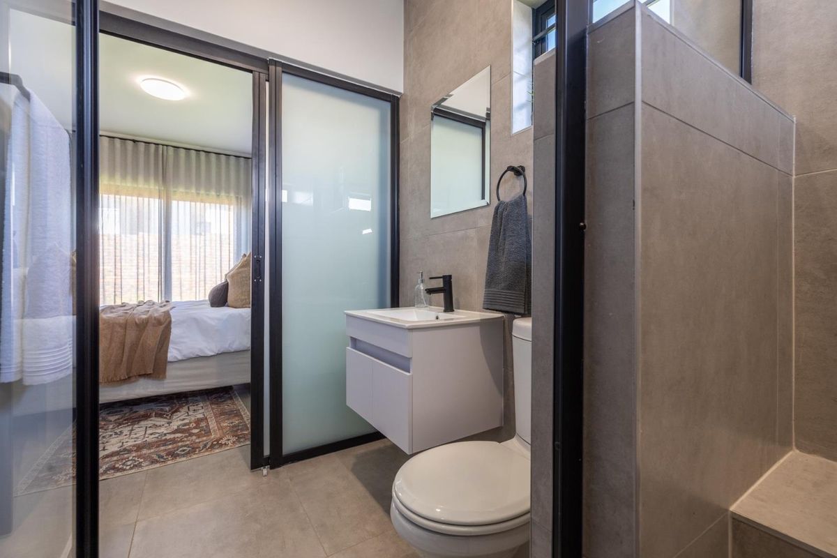3 Bedroom Townhouse in Baltimore Lifestyle Estate - Photo 3