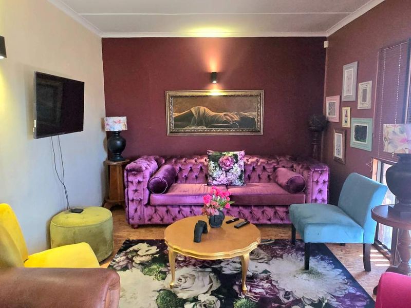 Dual living coastal home in Kleinbaai with sea, harbour and mountain views! - Photo 6