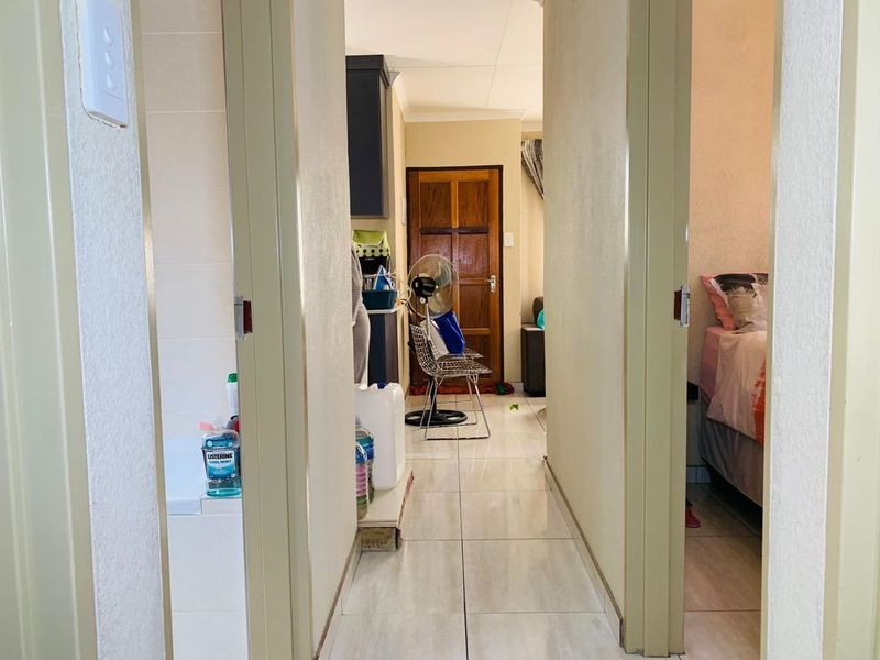 Charming 3-Bedroom Home Near Soshanguve Crossing Mall! - Photo 9