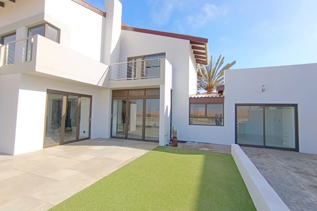 LUXURY FOR SALE | RIVERSIDE, KRAMERSDORF – SWAKOPMUND - Photo 5