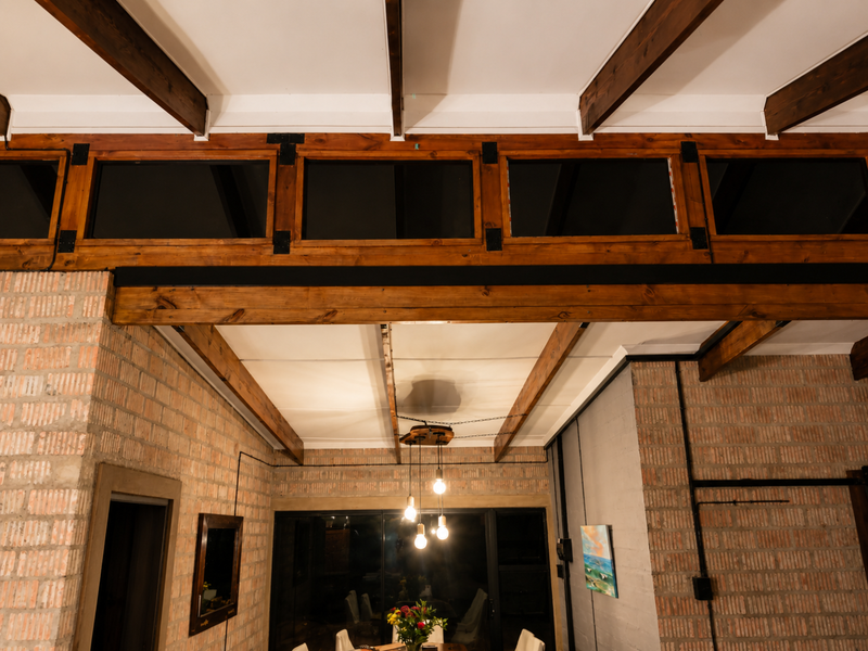 The Home Everyone Will Be Talking About - Photo 3