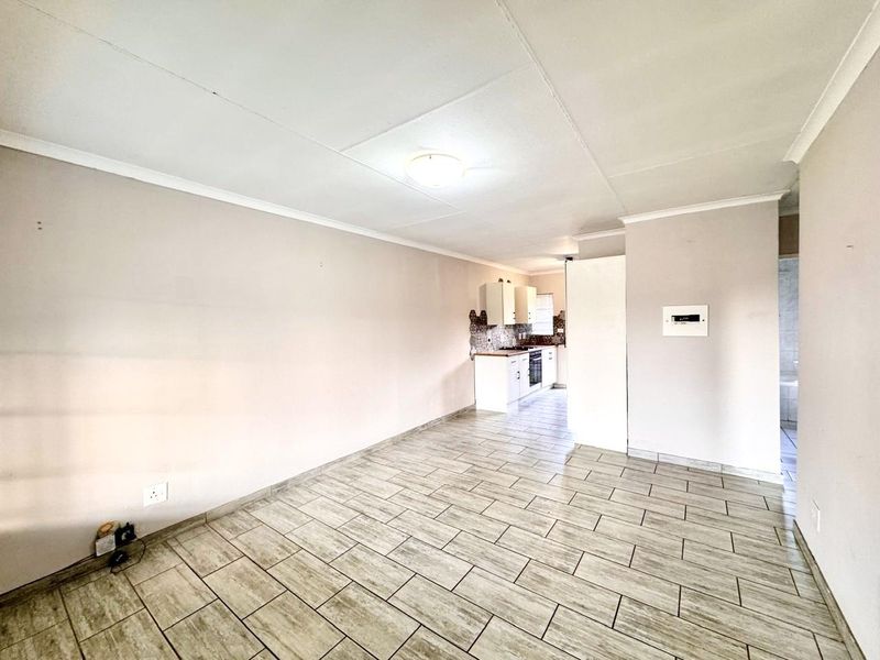 2 Bedroom Townhouse With A Private Garden - Photo 5