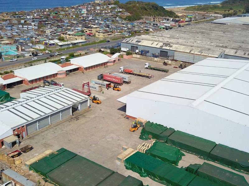 Warehouse / Factory to Let - Yard-Led Industrial HQ with Covered Loading (Prospecton Industrial) - Photo 3