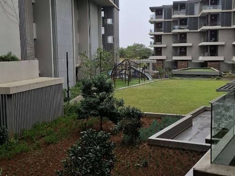 **Stunning 2-Bedroom, 2-Bathroom Apartment in a Newly Developed Estate** - Photo 2