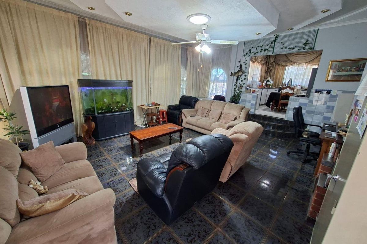 3 Bedroom Family Home for Sale in Forderville, Estcourt - Photo 4