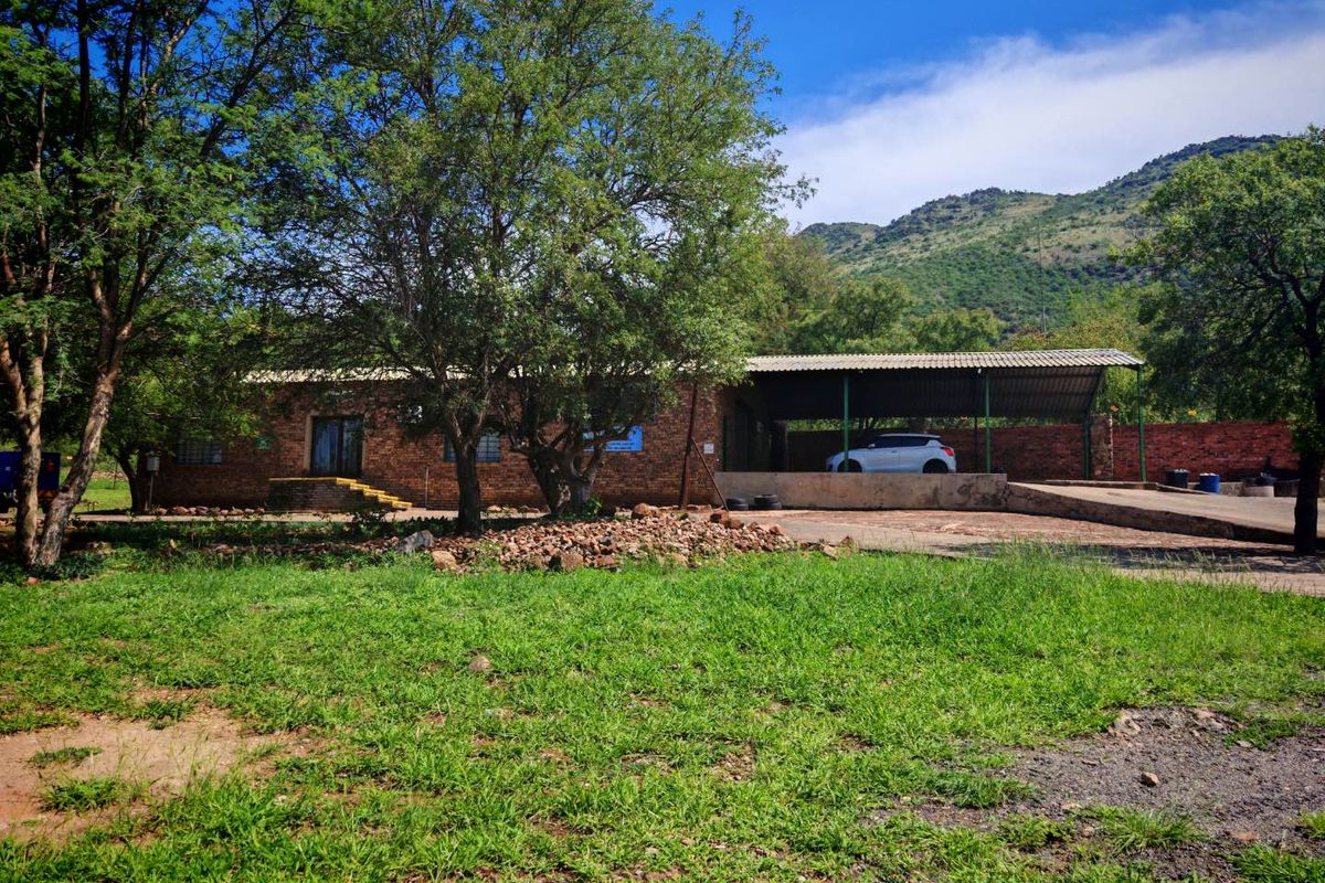 Dual Home Property For Sale With Workshop - Photo 4