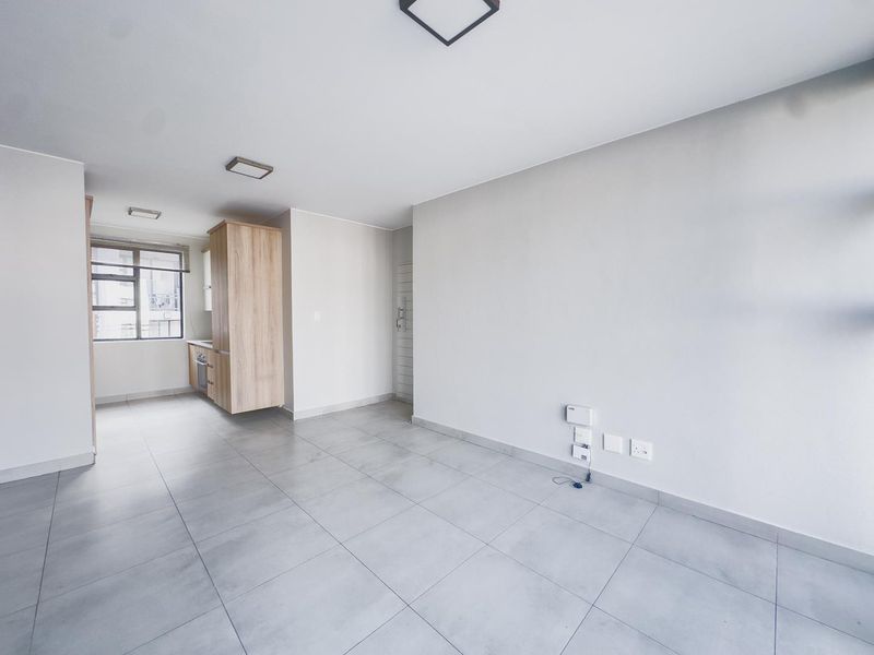 2 Bedroom Apartment With A Balcony - Photo 10