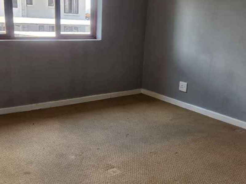 2 Bedroom Apartment To Rent in Vorna Valley - Photo 10