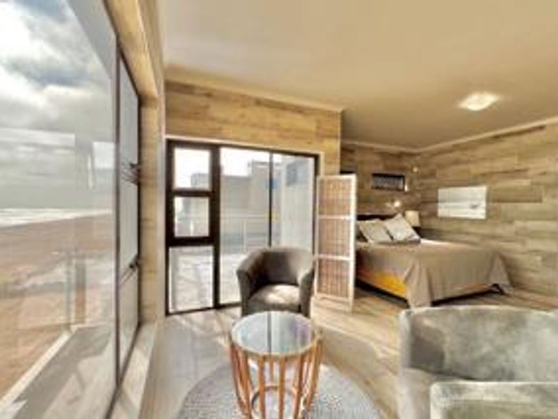 Seafront Property with indoor swimming pool - Photo 2