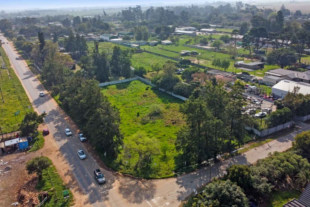 From Rural Retreat to Cape Town's Next Property Hotspot  PRIME DEVELOPMENT OPPORTUNITY,  8,179m2  PLOT FOR SALE, R8,500,000 - Photo 5