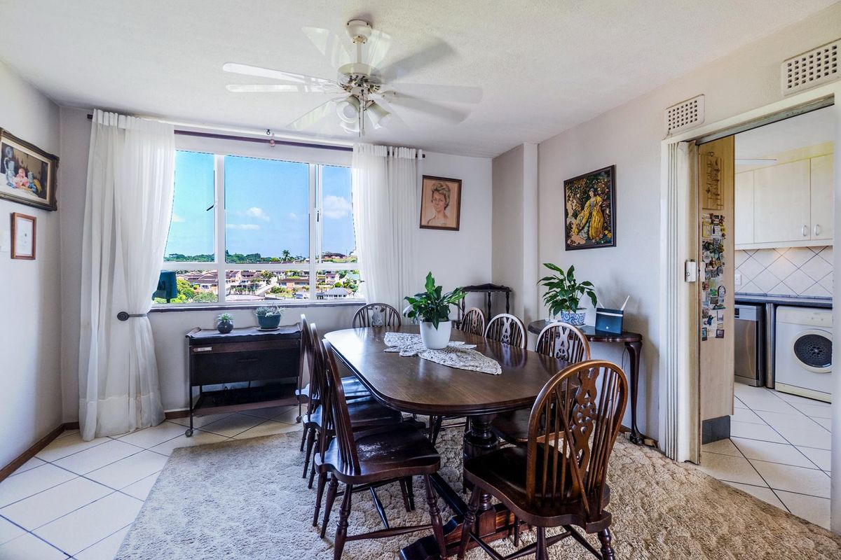 Spacious apartment with sea views - Photo 5