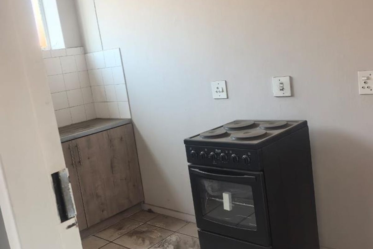 1 bedroom flat for sale in Sunnyside - Photo 5