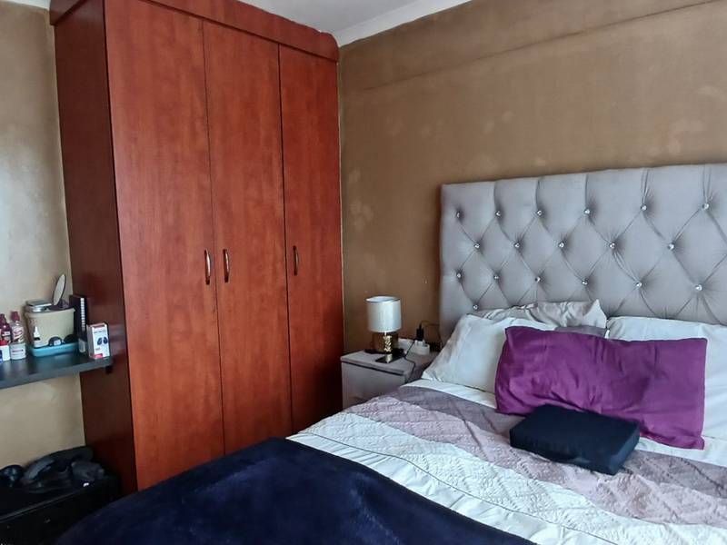 Comfortable and Secure Apartment in Ehrlich Park - Photo 7
