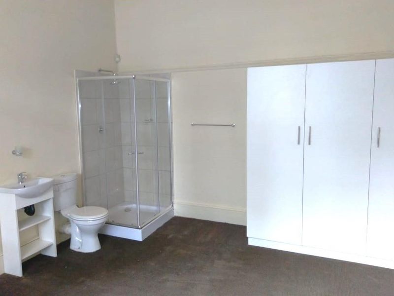 **Charming Private Rooms Available Near Steve Biko Academic Hospital** - Photo 5