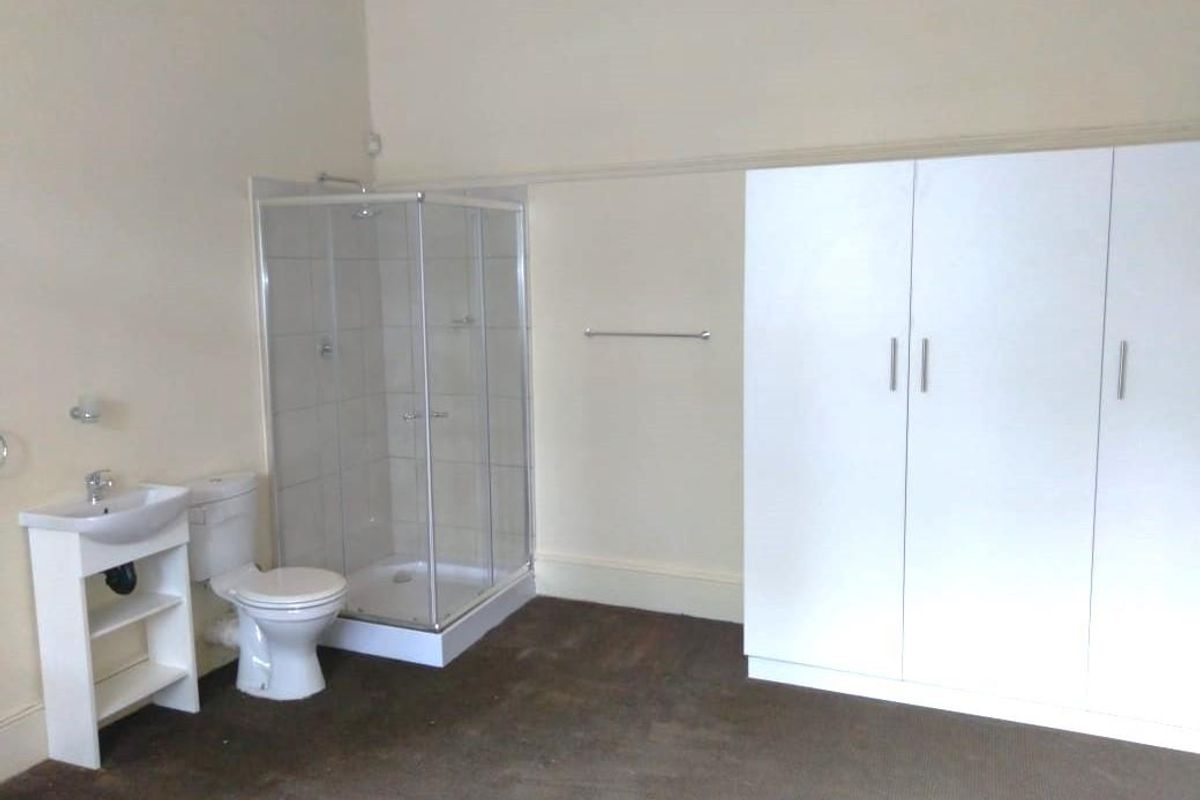 **Charming Private Rooms Available Near Steve Biko Academic Hospital** - Photo 5