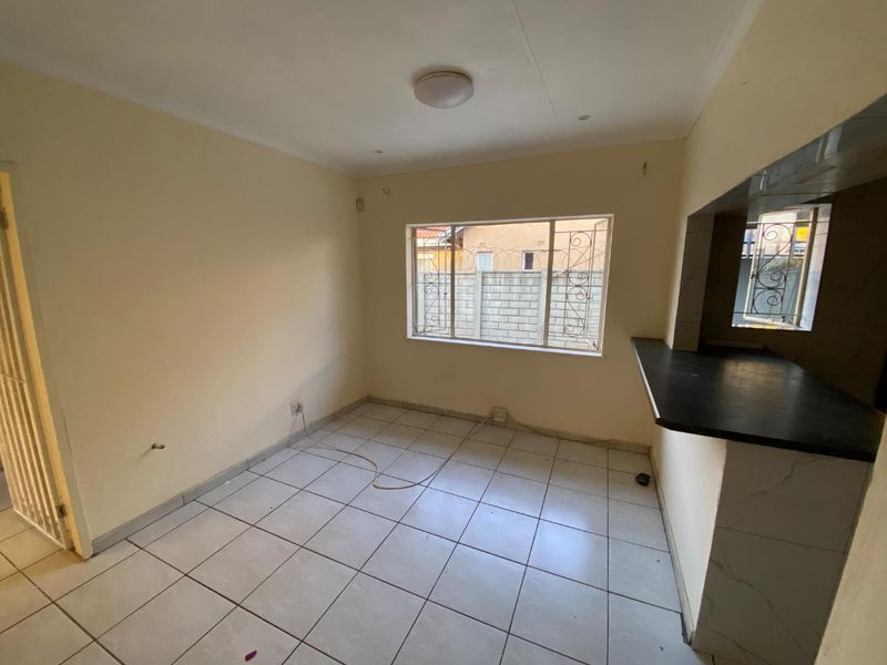 4 Bedroom House for rent - Photo 5