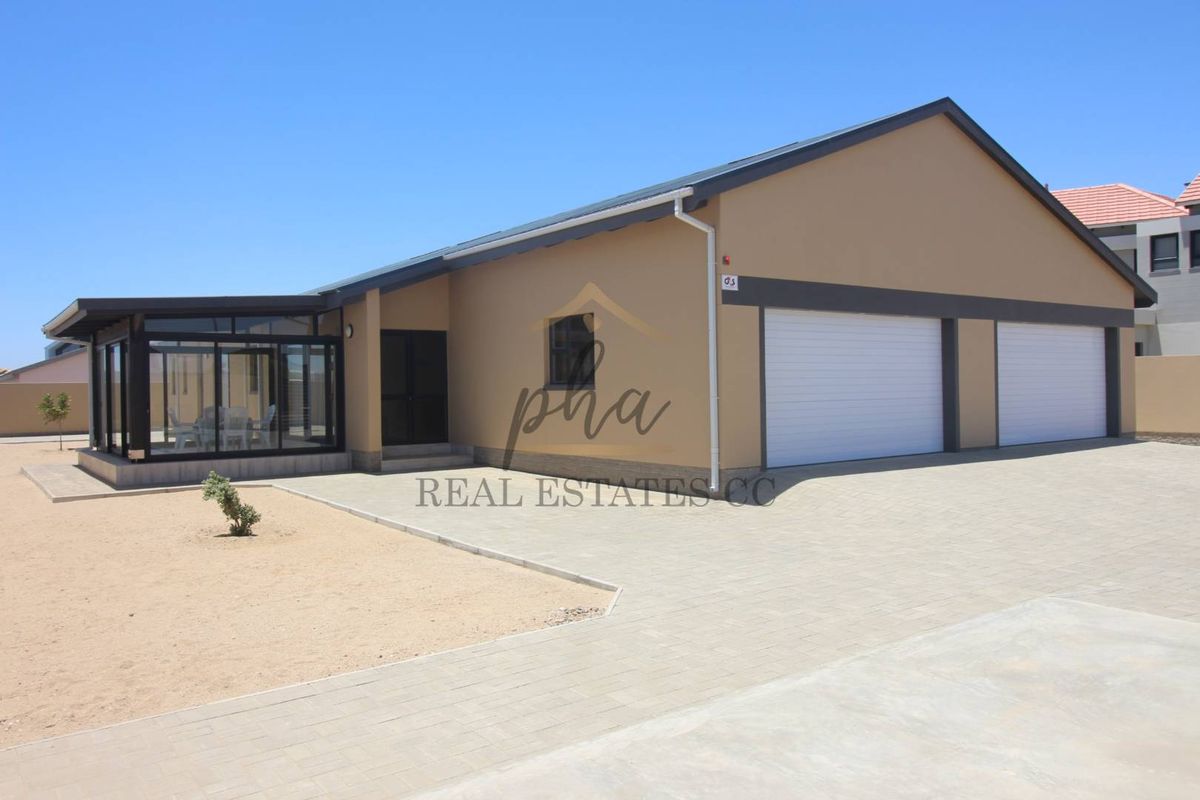 3 Bedroom House for sale - Swakopmund (Kramersdorf) - Photo 4