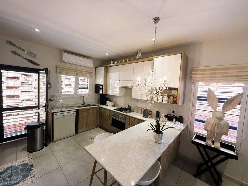 Modern Style. Family Space. Lifestyle Living in Copper Hill Estate - Photo 2