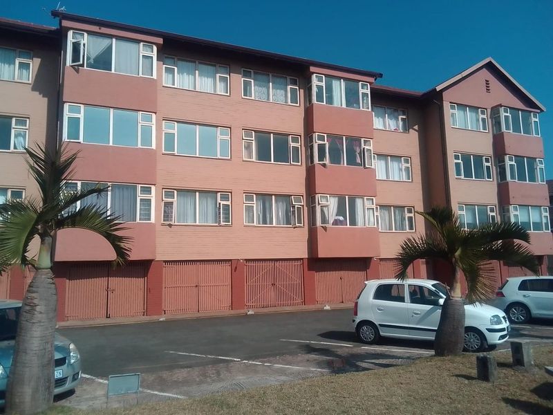 Low Levies and well priced beautiful apartment in a Well-Maintained Block - Ocean View Bluff - Photo 5