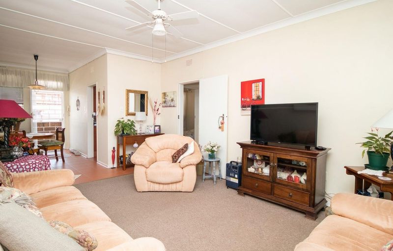 Charming First-Floor Apartment with Private Balcony & Garage!