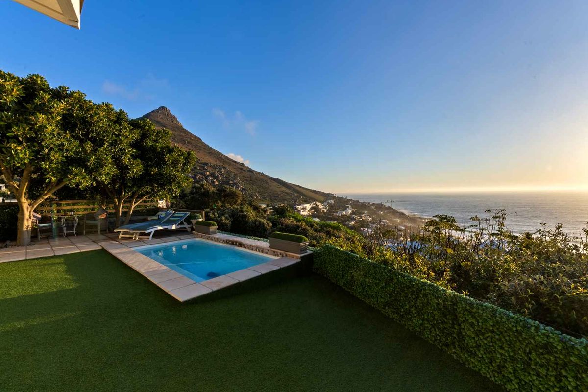 Ocean, Mountain, and Sunset Living at Its Best - Photo 5