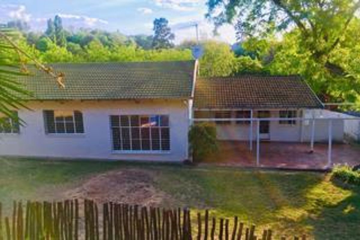 4 Bedroom House for Sale in Bryanston West - Photo 5
