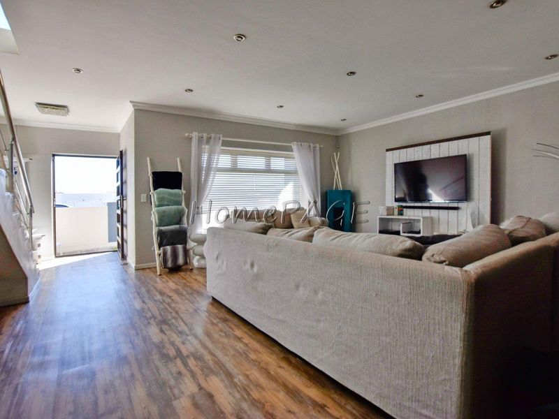 Ext 19, Swakopmund:  Spacious Double Storey Home is for Sale - Photo 9