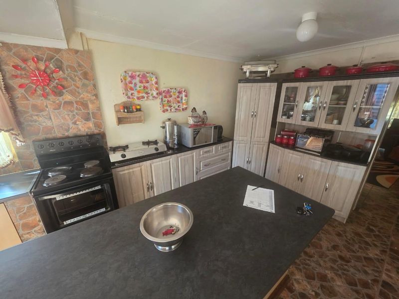 Ideal starter home - Photo 7