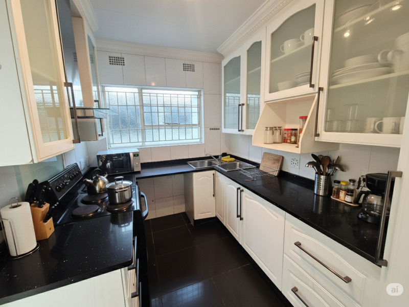 Newly renovated 3 Bedroom - Photo 7