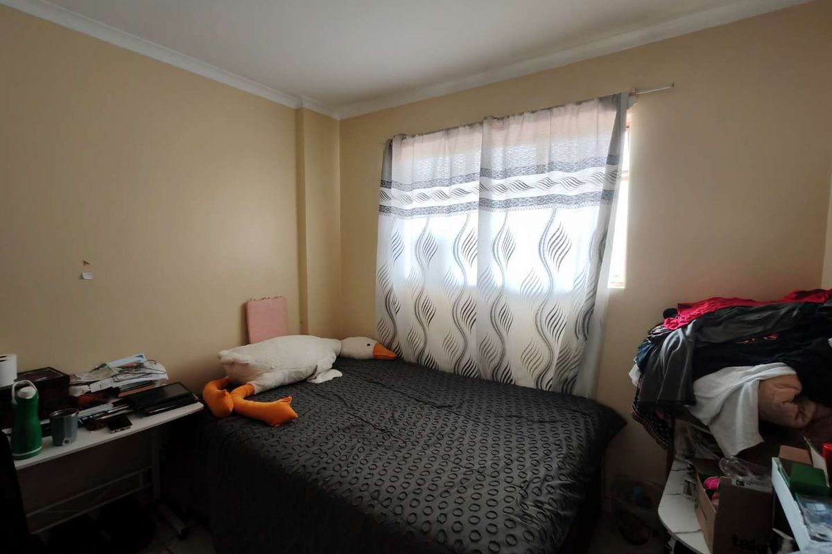 CLOSE TO OUTSURANCE - WALKING DISTANCE FROM CENTURION MALL - Photo 5