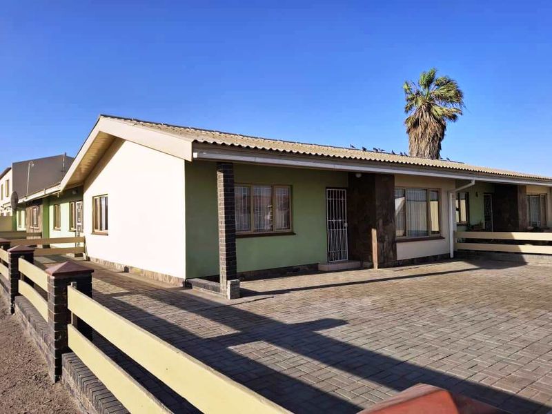Fully Owned Block of Flats for sale - Walvis Bay - Photo 4