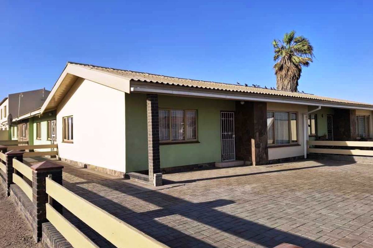 Fully Owned Block of Flats for sale - Walvis Bay - Photo 4