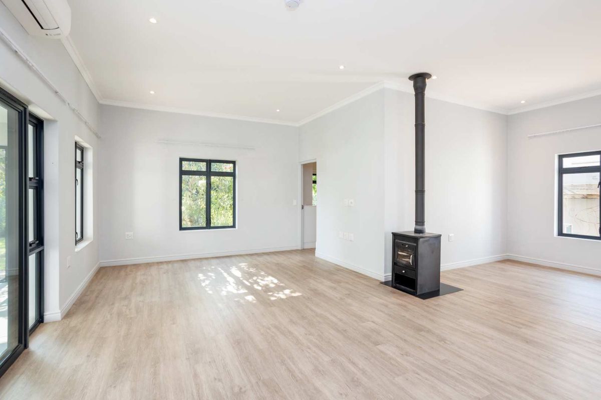 Spacious Two-Bedroom Home at Val de Vie Evergreen on Val de Vie Estate - Photo 4