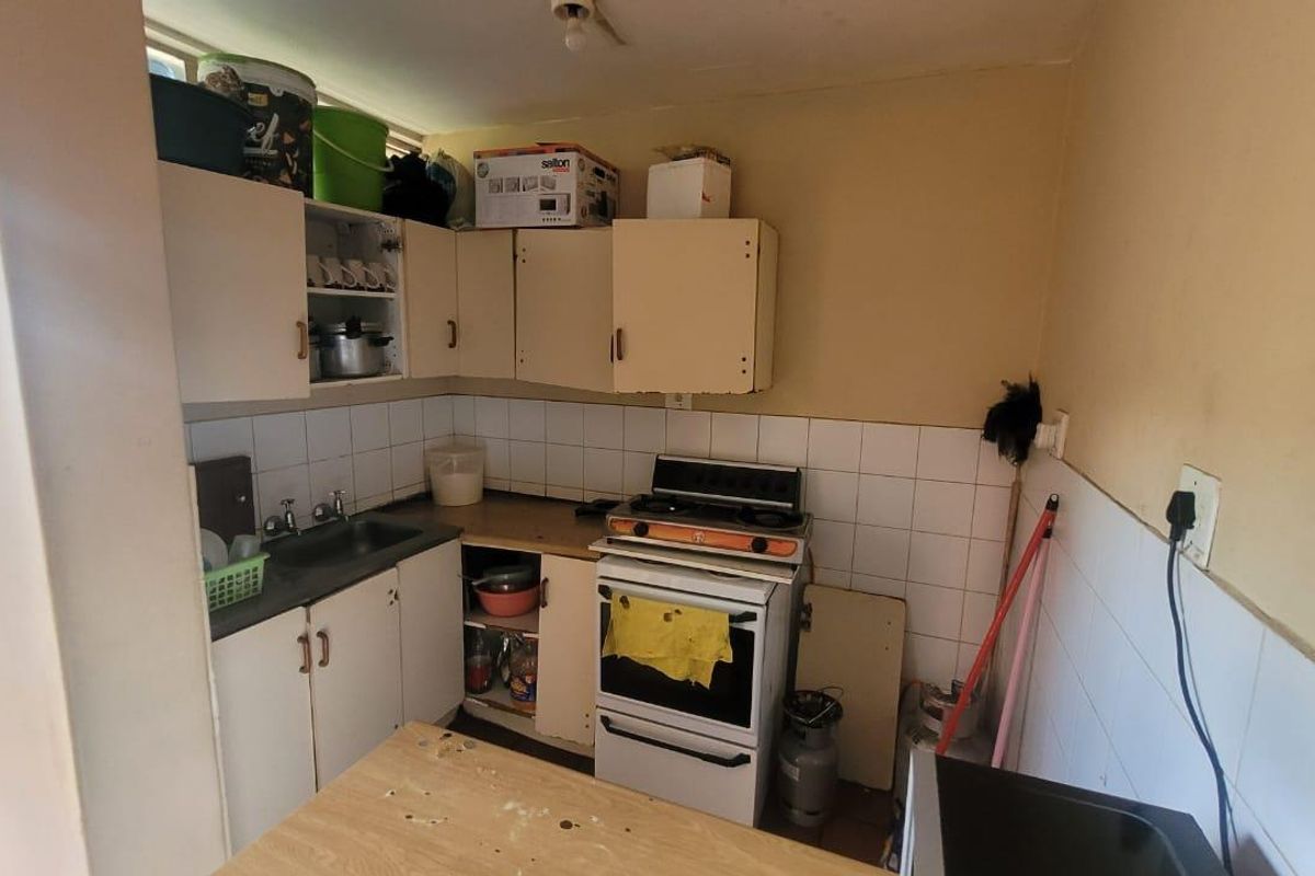 FOR SALE: 1 Bedroom Apartment in Muckleneuk, Pretoria ✨🏡 - Photo 3