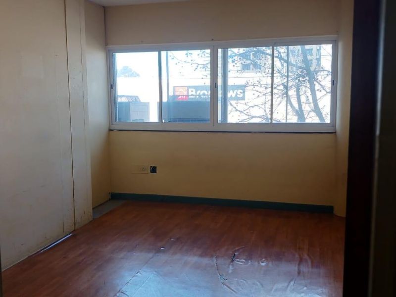 377 sqm commercial space in Claremont - Photo 9