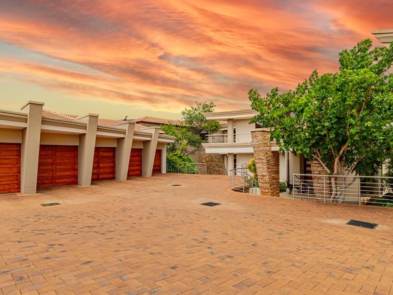 5 Bedroom House of Architectural Grandeur in Meyersdal Eco Estate – A Double-Stand Masterpiece of Modern Luxury - Photo 8