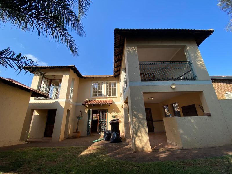 🏡 Comfort, Space & Convenience – All in One Home - Photo 3