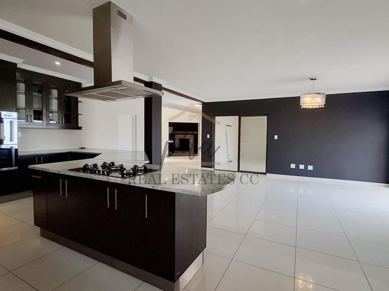 Stunning Double-Storey Family Home in Extension 15, Swakopmund - Photo 4