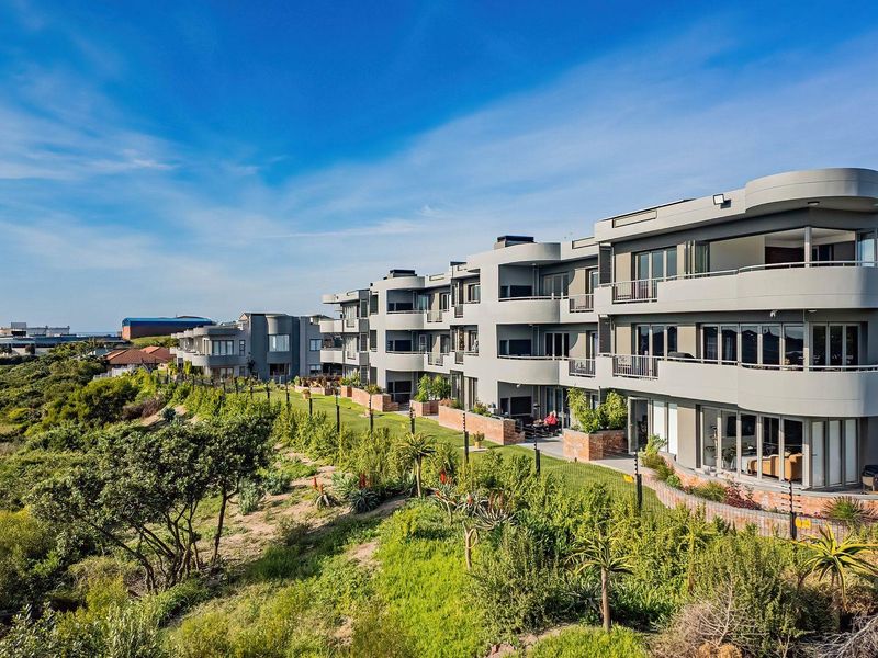 Energy-efficient apartment in prime garden route location - Photo 1